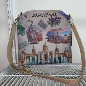 Beige Adjustable Crossbody Purse!